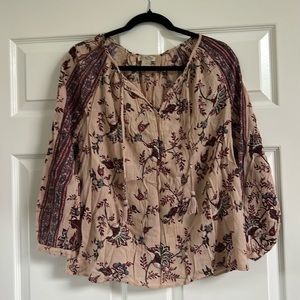 Lucky Brand Top Flowy and cute - size medium